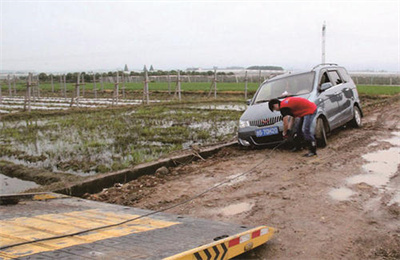 六盘水抚顺道路救援